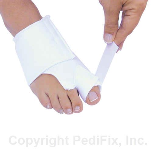 The Pedifix Bunion SoftSplint is soft, comfortable cushion absorbs shock and reduces pressure and friction associated with forefoot pain.