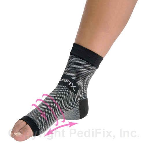 This comfortable sleeve supports the arch and plantar fascia to help stop heel pain. Our knitted nodules provide gentle massage while wearing. One per pack.