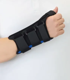 Protect Universal Wrist/Thumb Brace Wraps and supports Medi USA - Black
