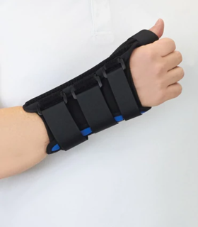 Protect Universal Wrist/Thumb Brace Right Medi  - Black