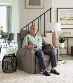 EZ Sleeper Slim with MaxiComfort and Twilight Technology - Power lumbar and headrest