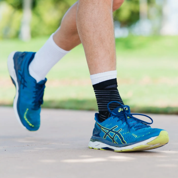 FIGURE-8 ANKLE SUPPORT Dual straps Mesh undersleeve DonJoy Advantage DA161AV03-L