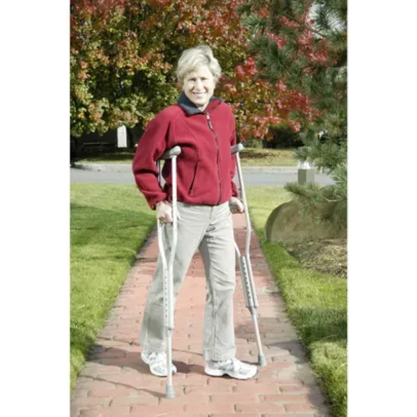 Walking Crutches with Underarm Pad Non-skid, push-pin Drive medical 10400-8